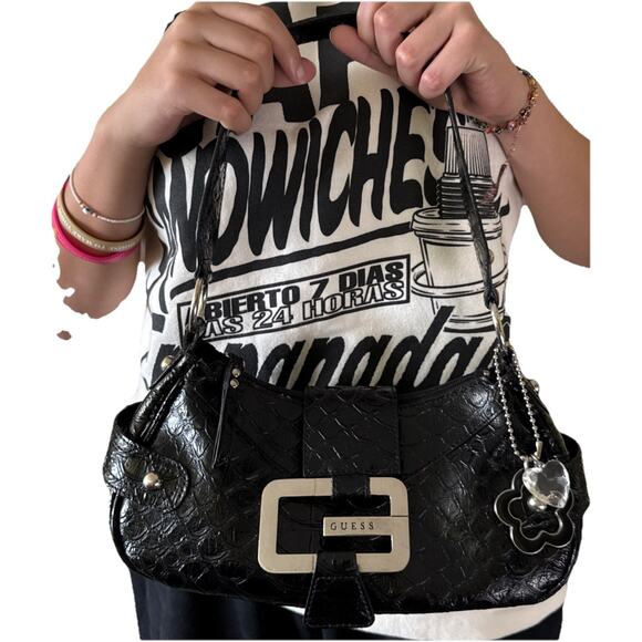 Guess Y2K black croc-embossed patent leather shoulder bag/mini purse - Picture 13 of 13